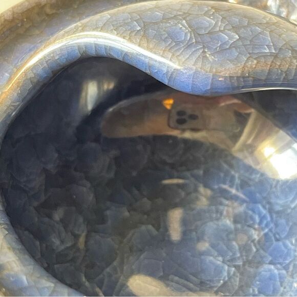 Straining pitcher blue crackle glazed stoneware with large straining holes - Picture 4 of 16